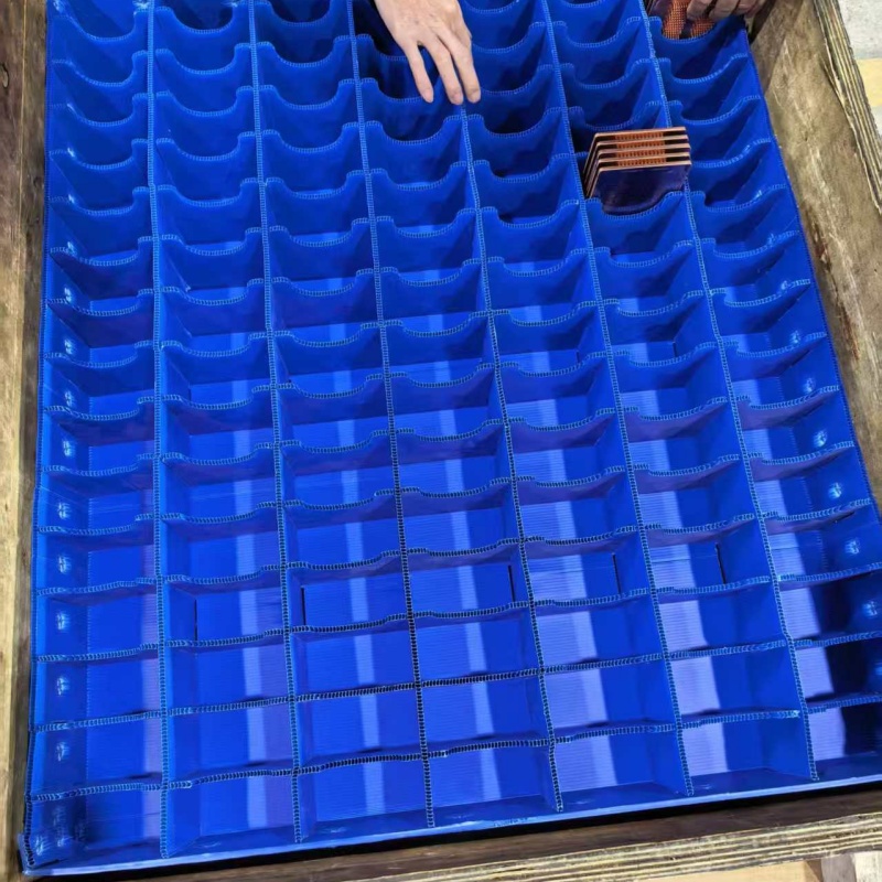 蓝色中空板分格刀卡（PCB 板专用隔板）