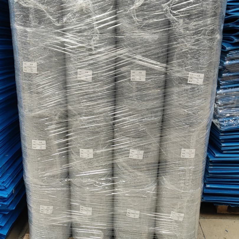 白色 PP 中空板卷材仓储成品