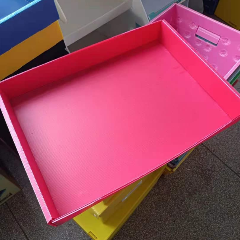 玫红色 PP 中空板简易折弯物料浅托盘